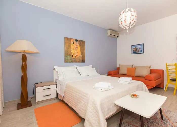 Apartment Antonio Makarska