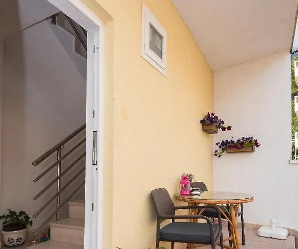 Antonio Apartment